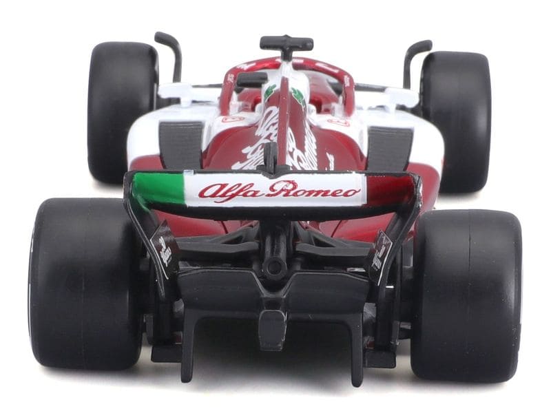 BBurago Alfa Romeo F1 Team Orlen C42 Bottas 2022 1:43 Sammlermodell im Massstab 1:43