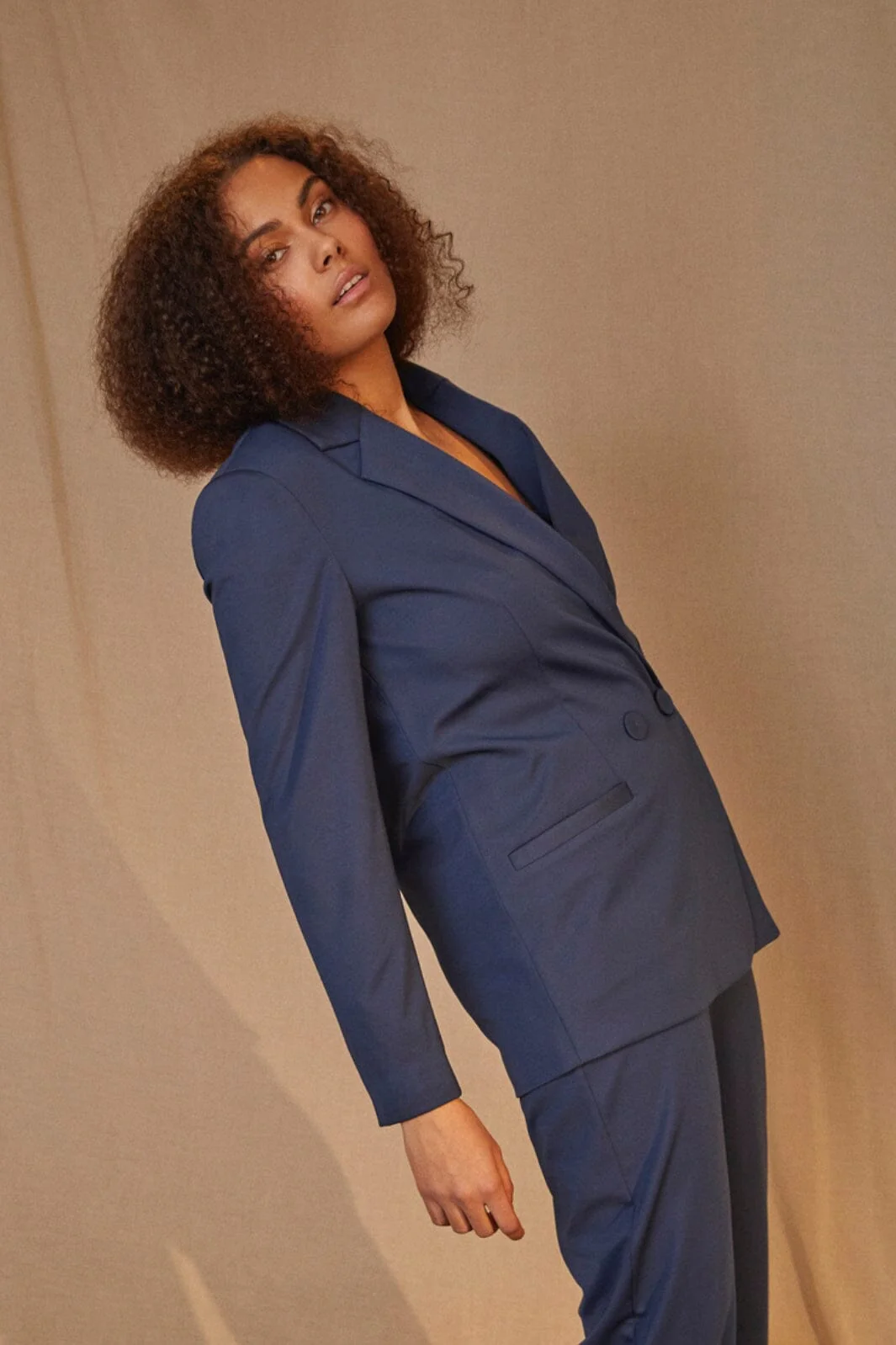 Love & Divine Love590 40 navy