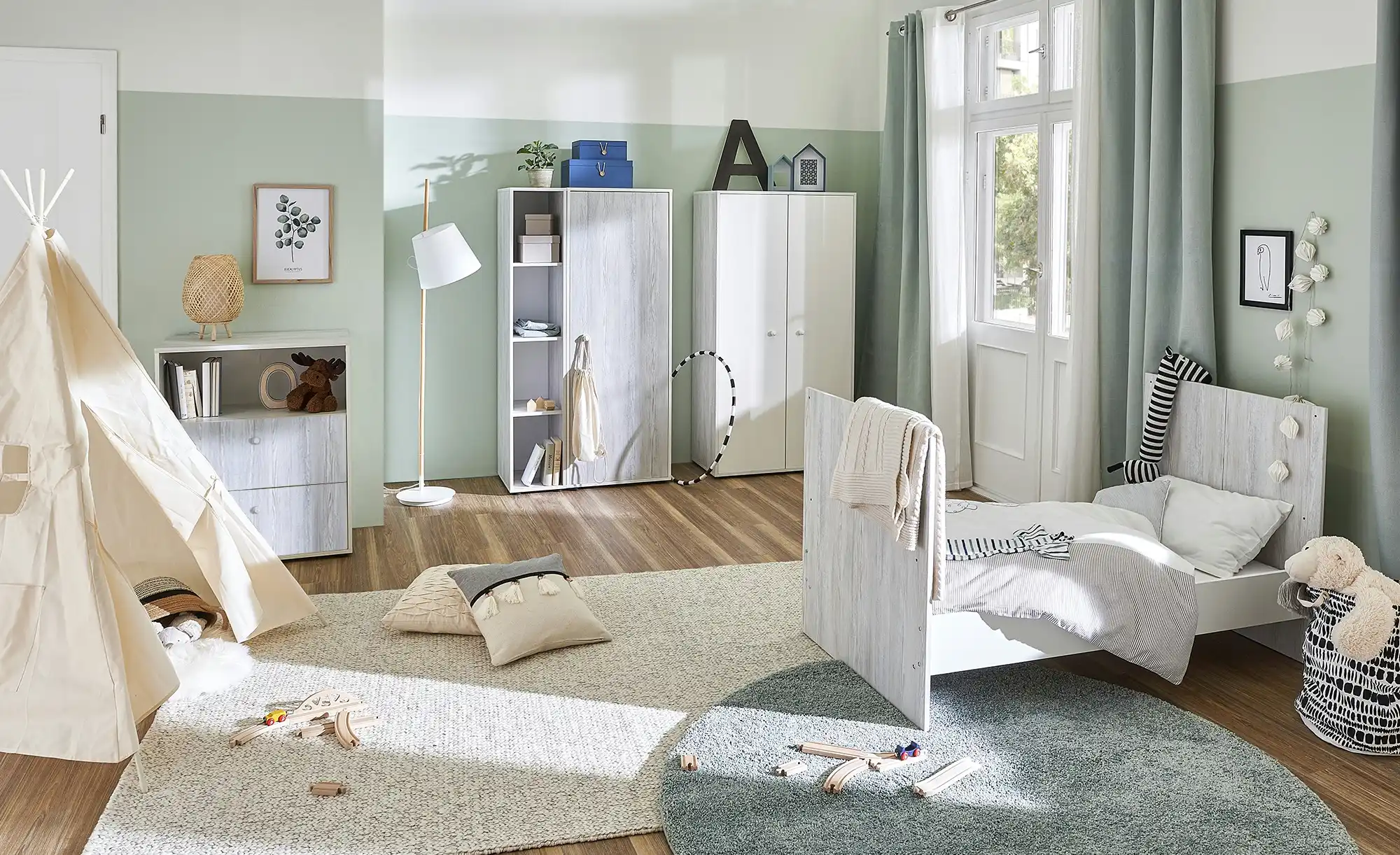 Kleiderschrank  Mola