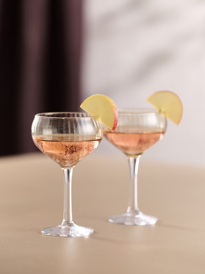 Bartlett cocktailglass. 4pk Amber, brunt og grått glass med riller. Assorterte farger. 25 cl.