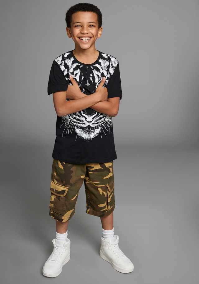 KIDSWORLD T-Shirt »Mit grossem Druck: WHITE TIGER«, Kurzarm,  Basic-Passform,  bedruckt,  Rundhalsausschnitt