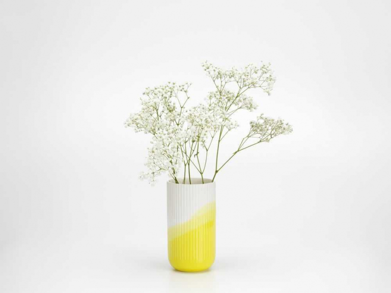 Vitra Herringbone Vessels vaas geribbeld geel