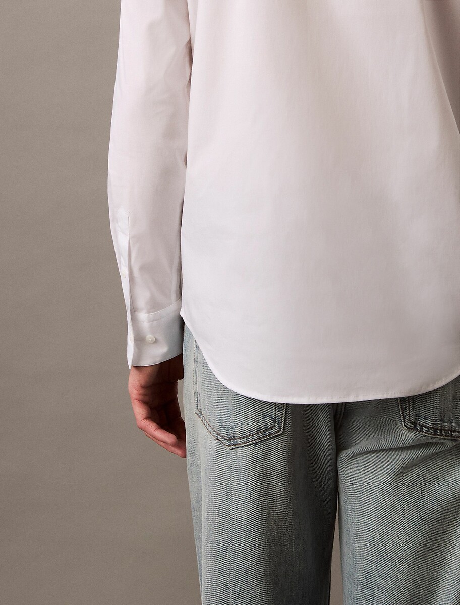 CALVIN KLEIN<br>Camisa de manga comprida de corte justo