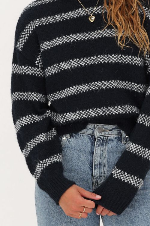 Donkerblauwe oversized trui met witte strepen