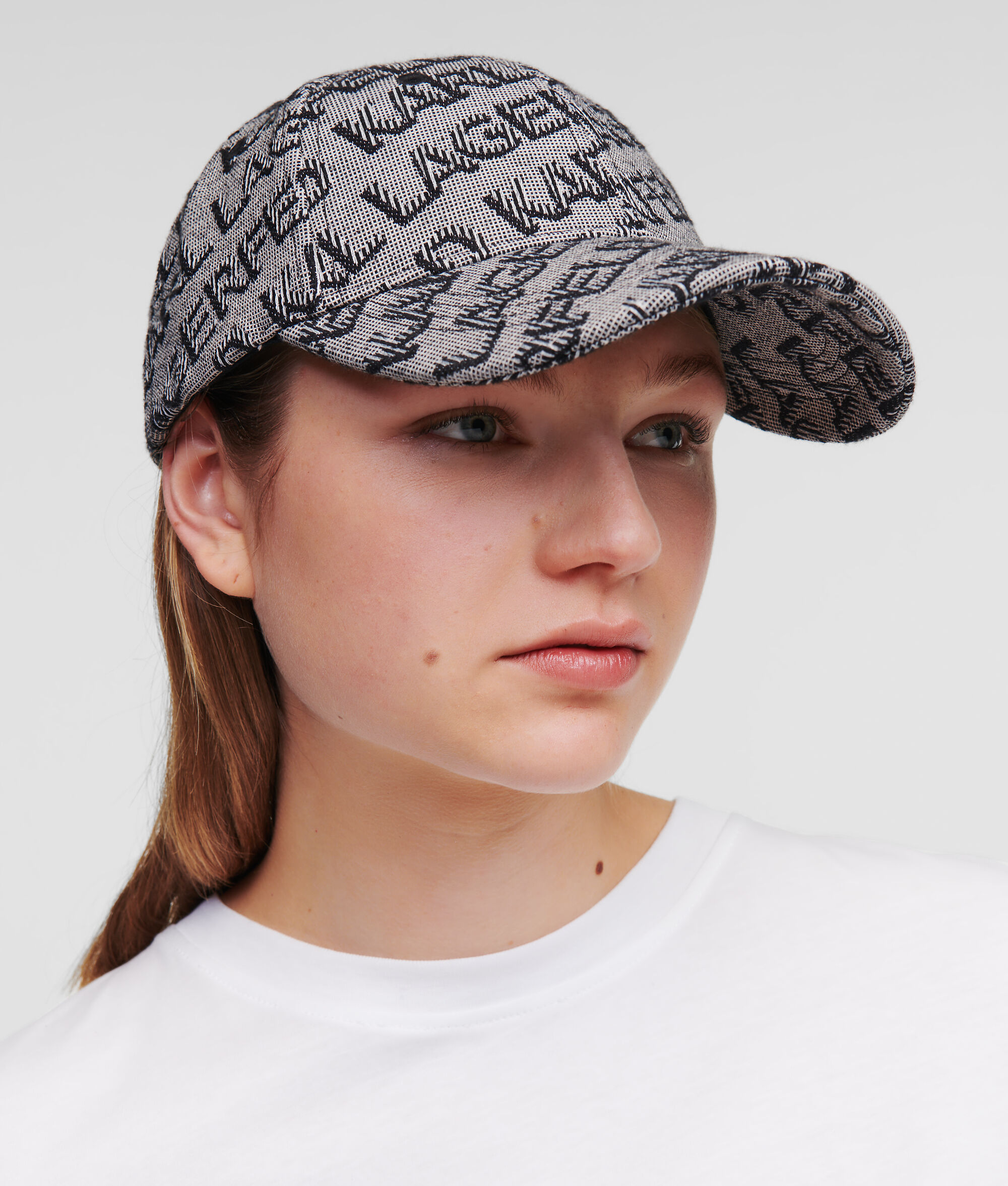 CASQUETTE EN DENIM AVEC LOGO K/ESSENTIAL