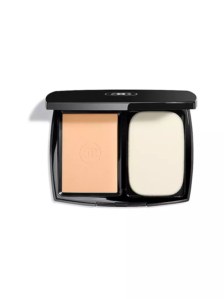 CHANEL  KOMPAKT-MAKE-UP FÜR HÖCHSTE PERFEKTION. EXTREM LANGANHALTEND. HOHER TRAGEKOMFORT. 13G beige