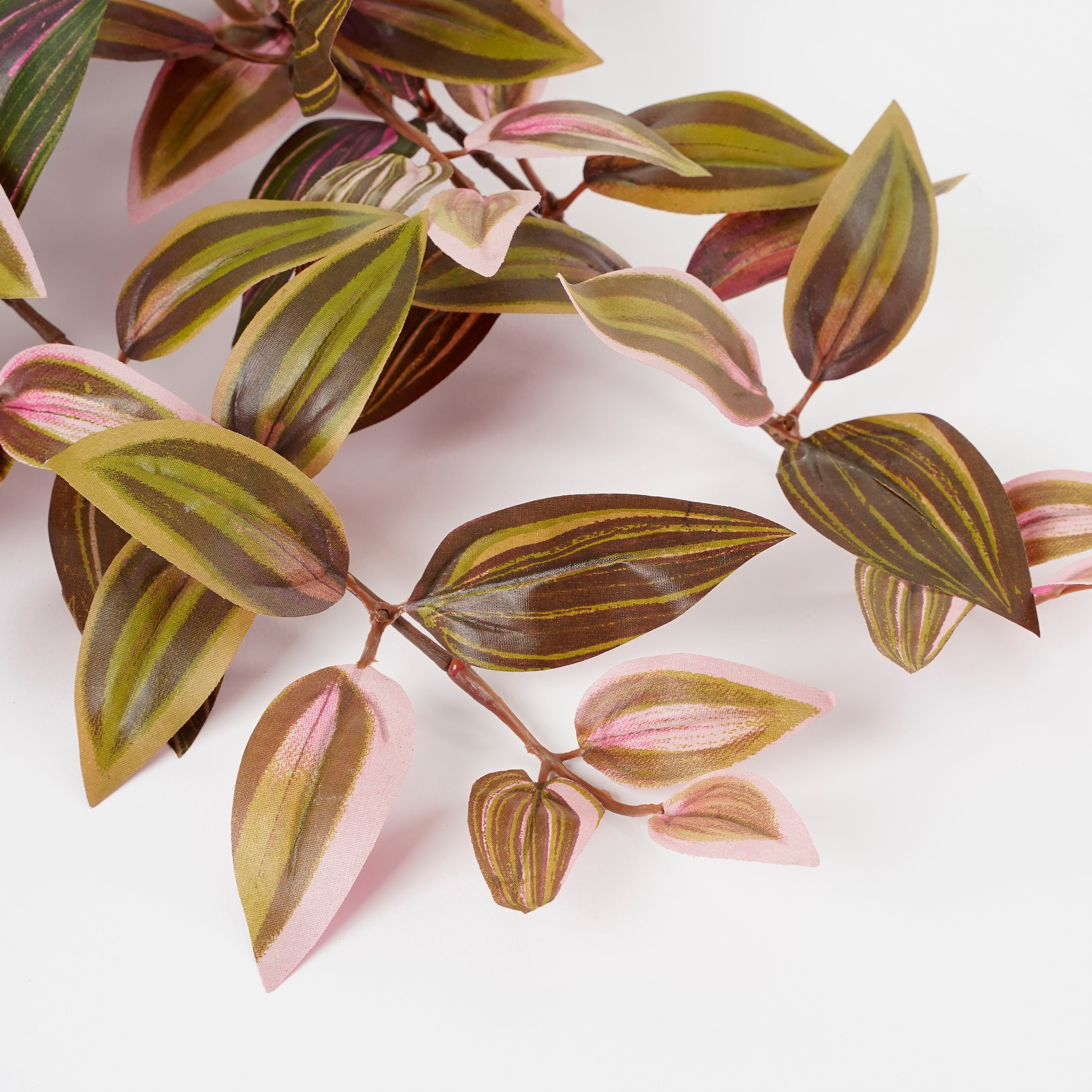 Mica decorations - tradescantia artificielle bordeaux h54