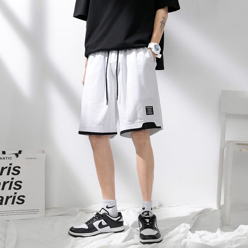 Stone Leo - Mid Rise Plain Applique Shorts