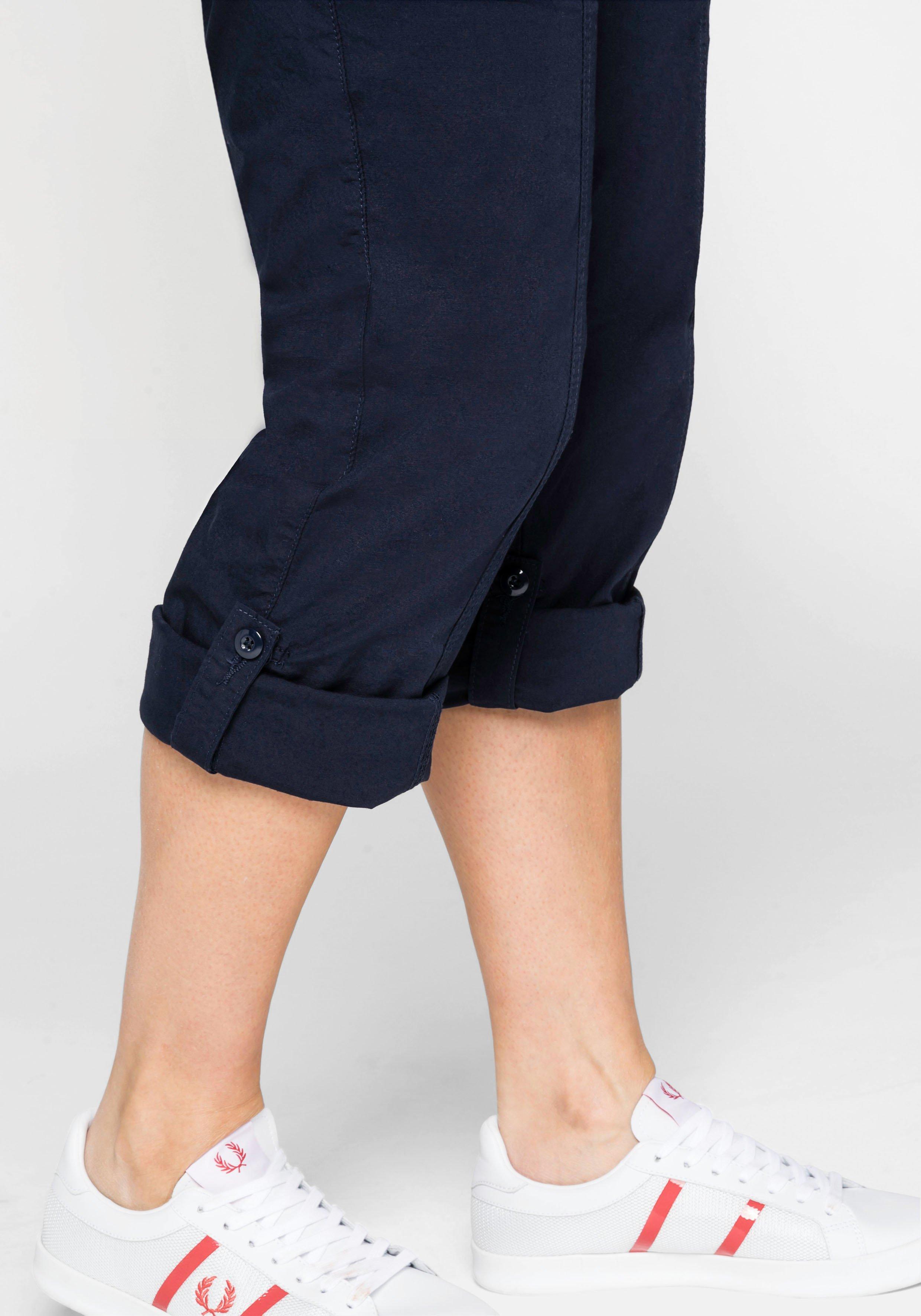 Gerade Hose mit Teilungsnähten und Krempelfunktion