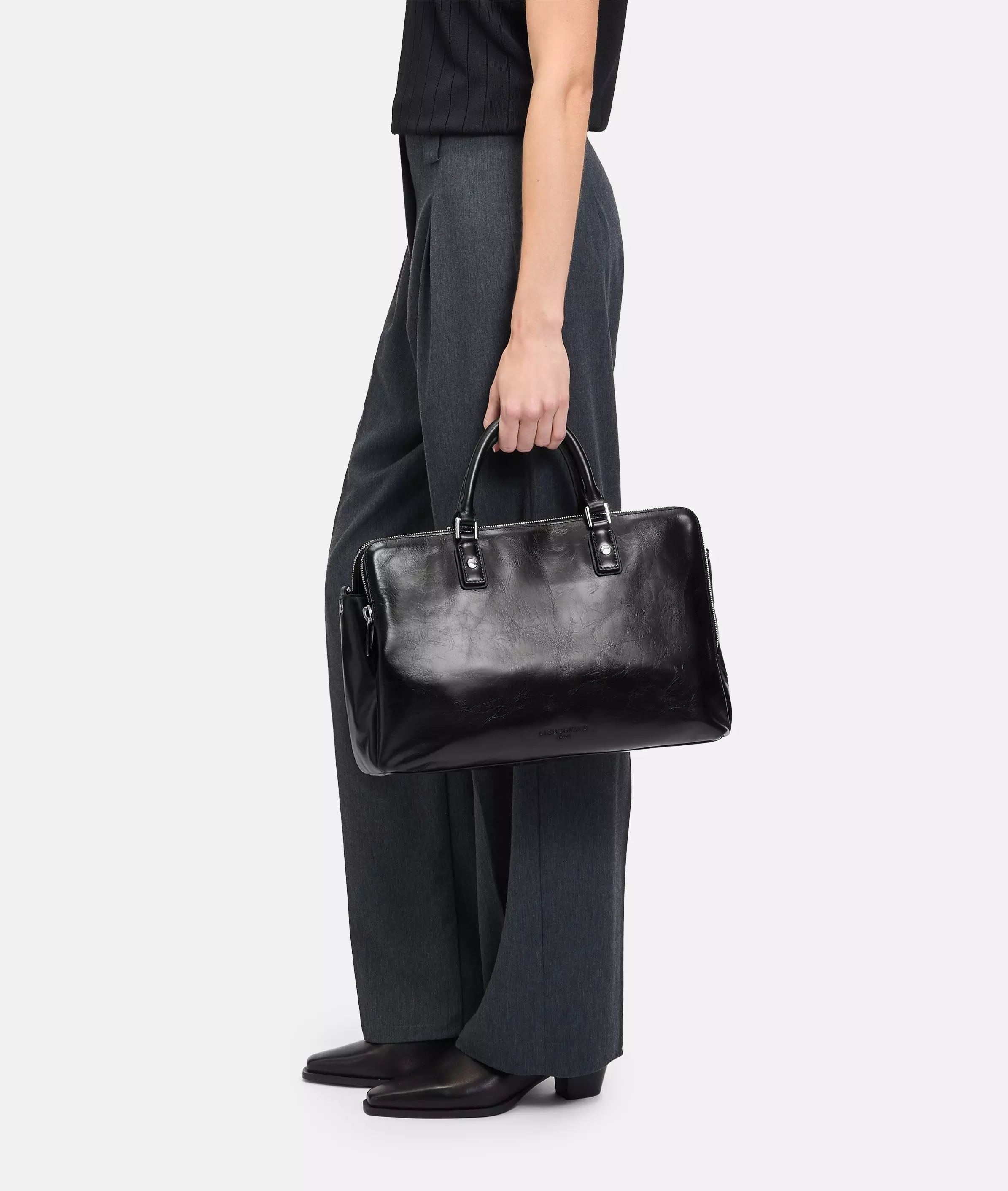 Archive Koko Satchel M Spacious business bag made of shiny leather