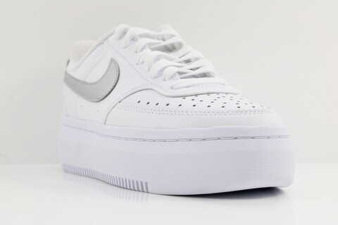 Nike Sneaker