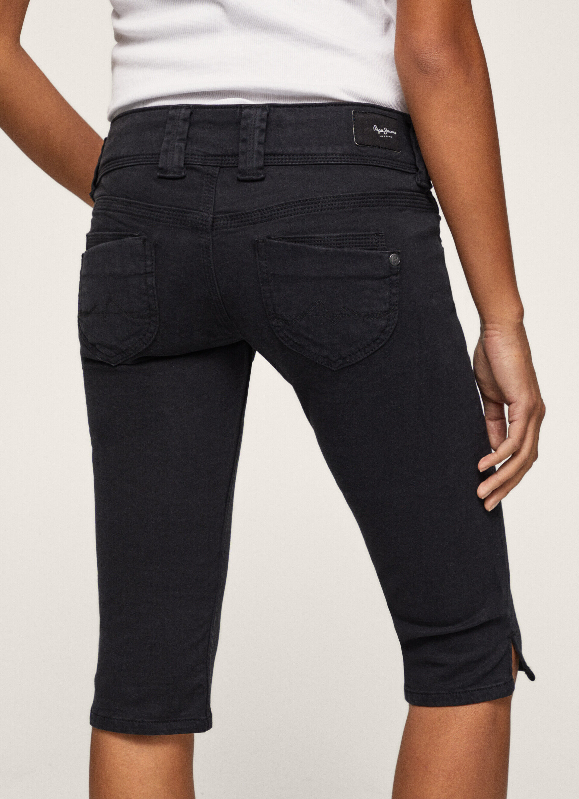 Shorts jeans cropped - preto