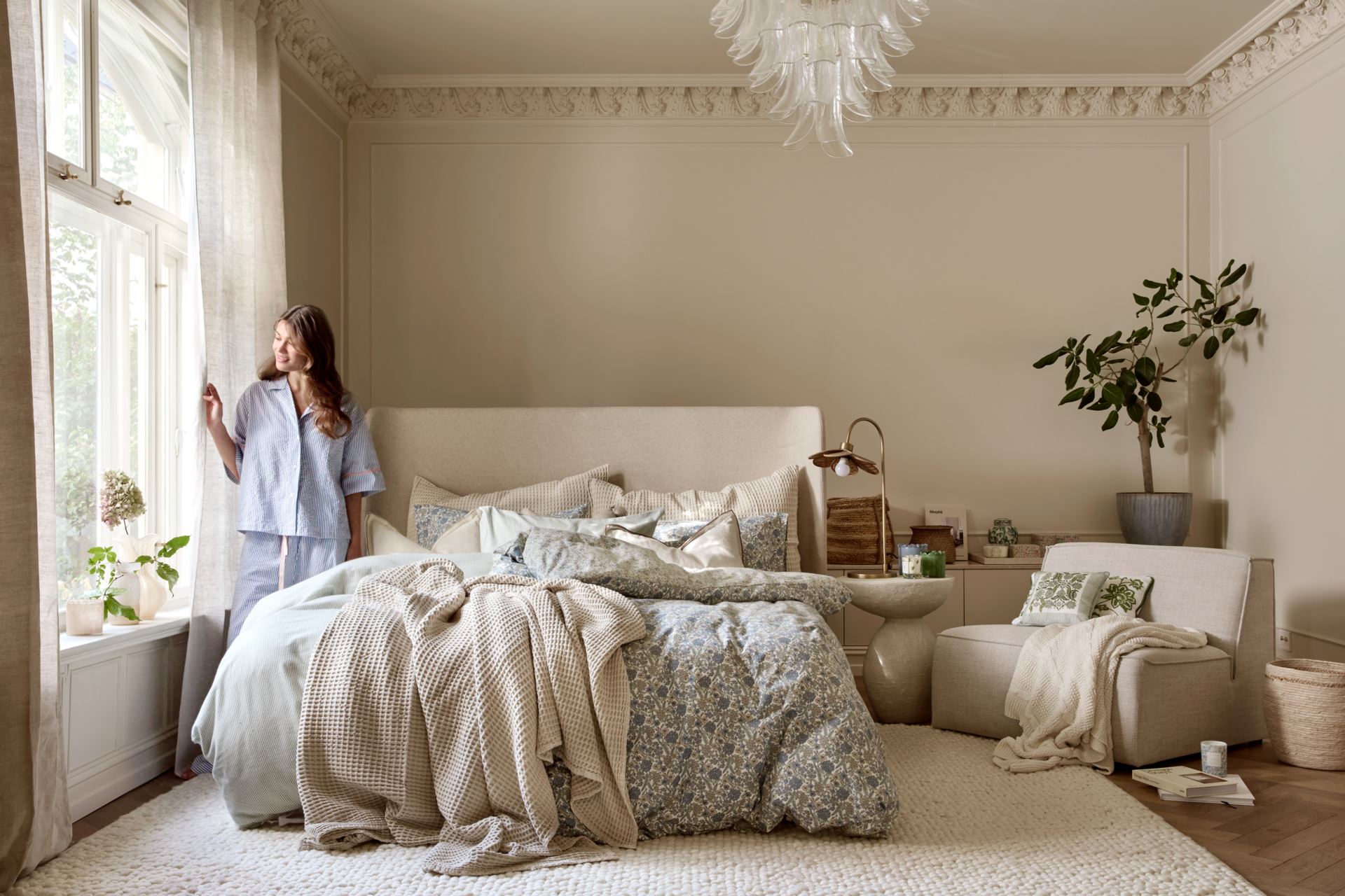 Sengeteppe beige - 240x240 cm