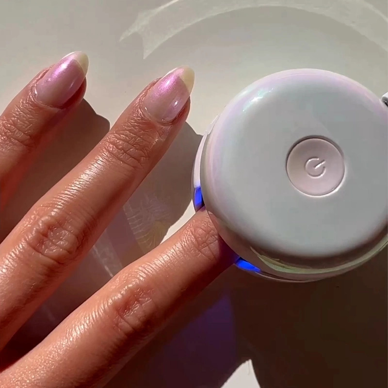 Le Mini Macaron Gel Manicure Kit - Pearlescence