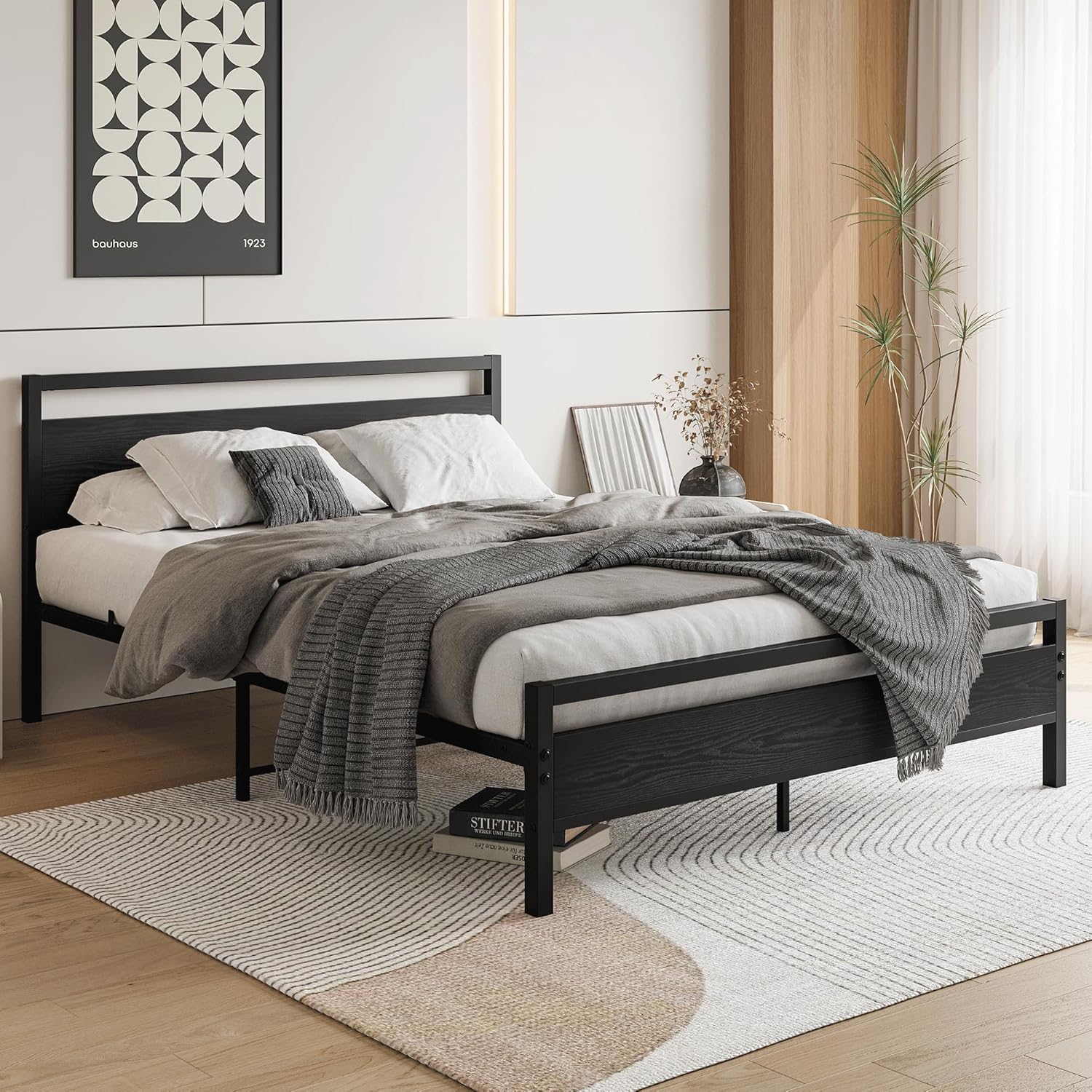 HOJINLINERO Kingsize-Bettgestell mit Kopfteil aus Holz, schwarzes Metallbettrahmen, Kingsize-Basis, solide Plattform-Metalllattenstütze und Stauraum unter dem Bett, Schlafzimmermöbel für Erwachsene,
