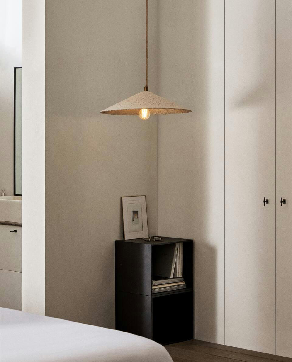 LUMINÁRIA DE TETO EM PAPEL MÓCHÉ