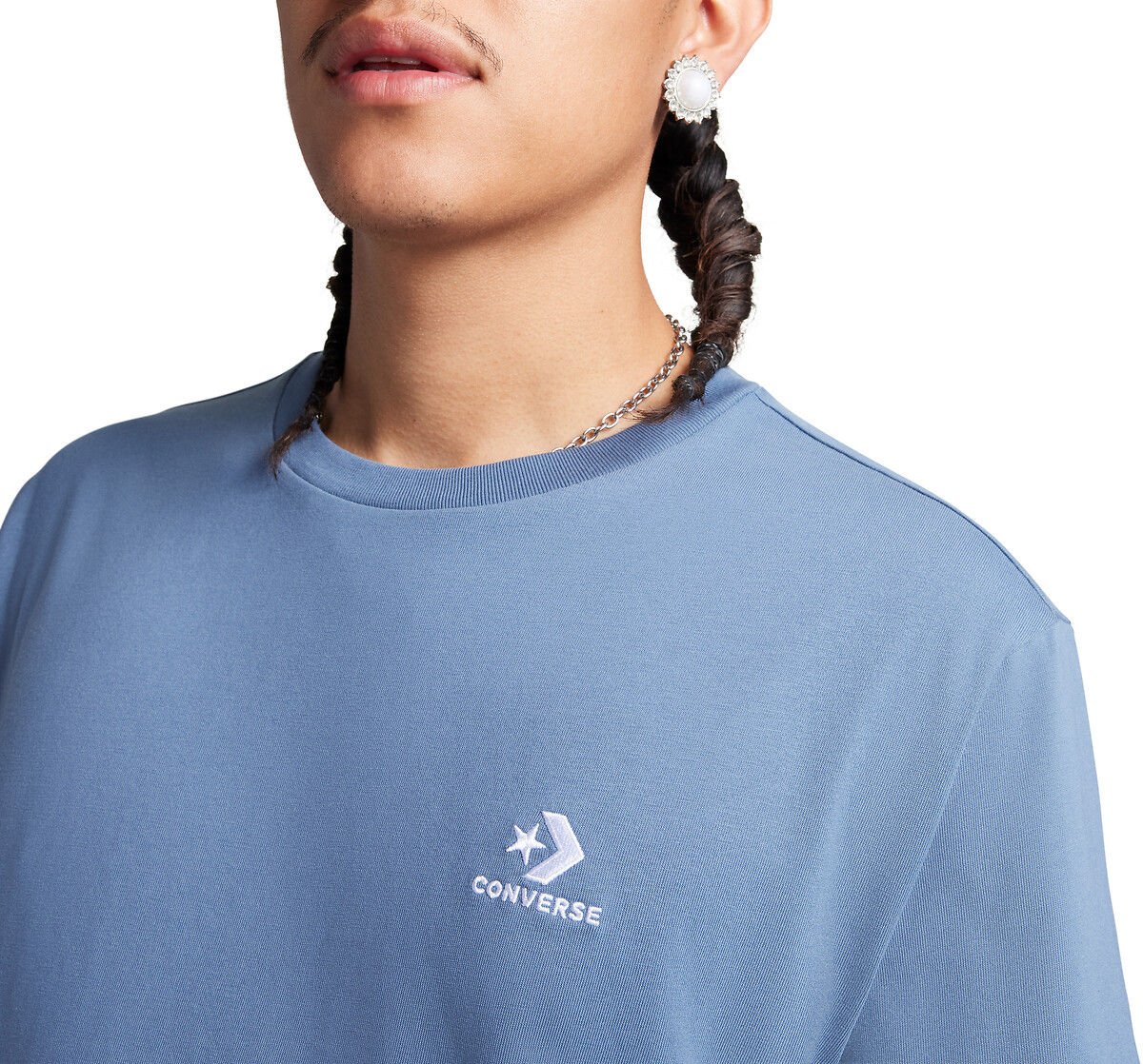 CONVERSE<br>Camiseta unissex, manga curta, com estampa de estrela e chevron