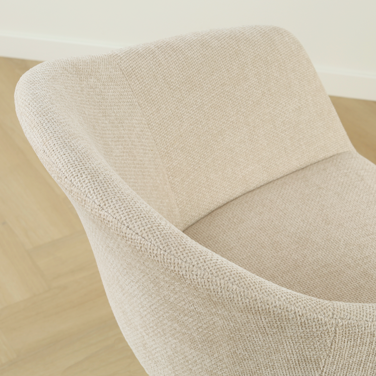 Eetkamerstoel Noa-Otis zwart onderstel cottonbeige