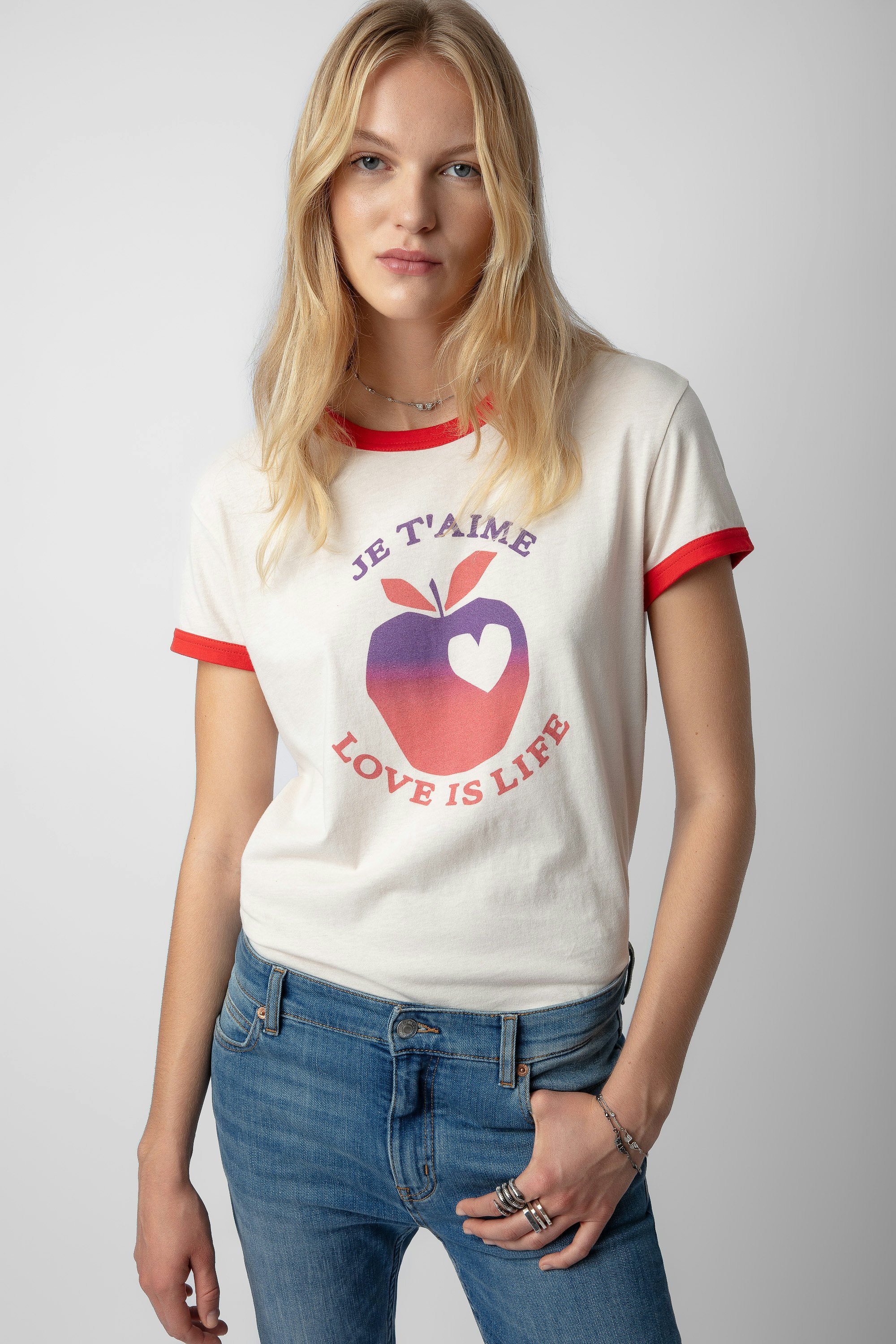 T-shirt Walk Love Is Life