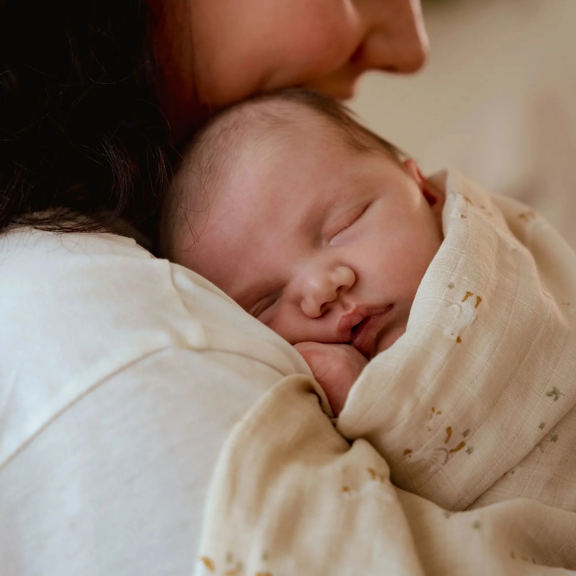 Swaddle - Beige - 120 cm - Newborn Naturals - Little Goose kopen? | Little dutch
