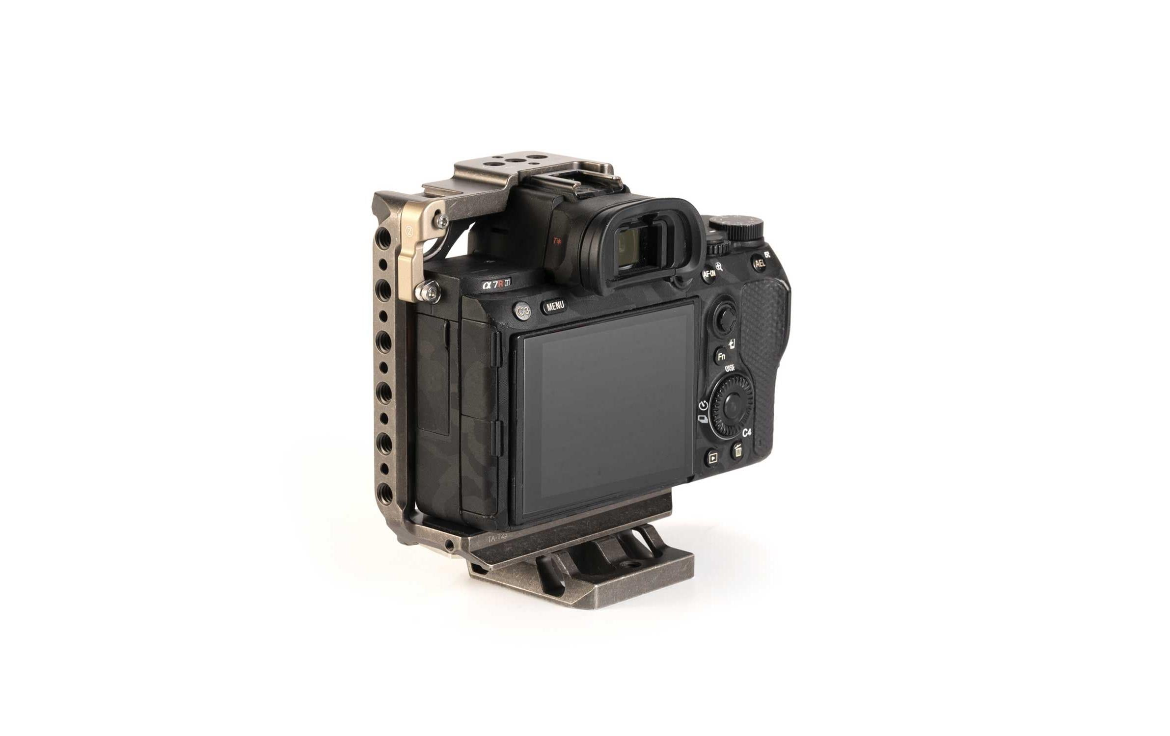 Half Camera Cage für Sony a1 - Tactical GrayBietet eine schützende Panzerung und verbessert die Funktionalität der Kamera