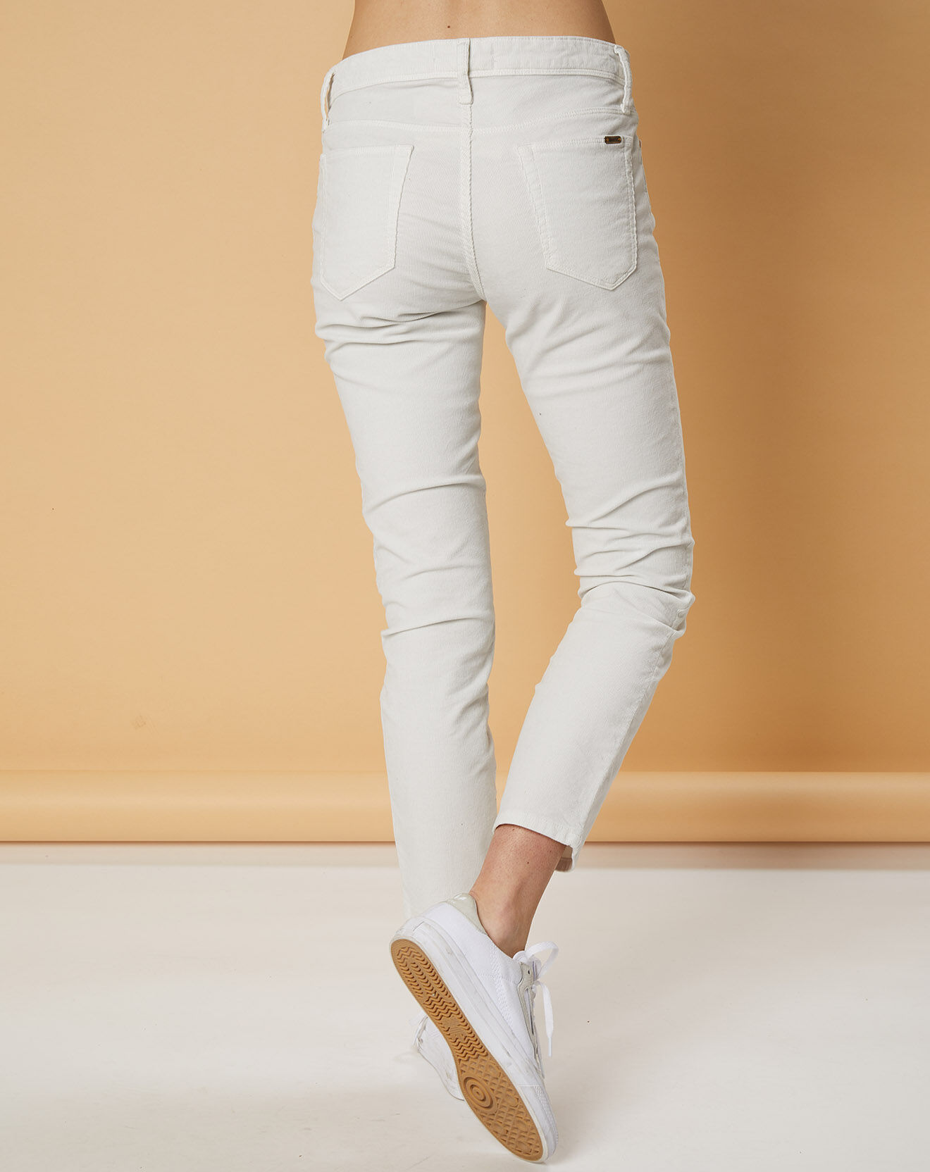 Acquaverde Pantalon slim en Velours Arizona new blanc craie