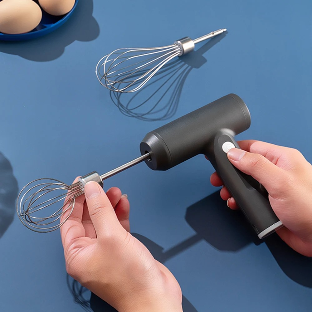 USB Hand Mixer Elektrischer Schwingbesen Kabelloser Schneebesen inkl. 2 Aufsätzen zum Kochen / Backen - Schwarz