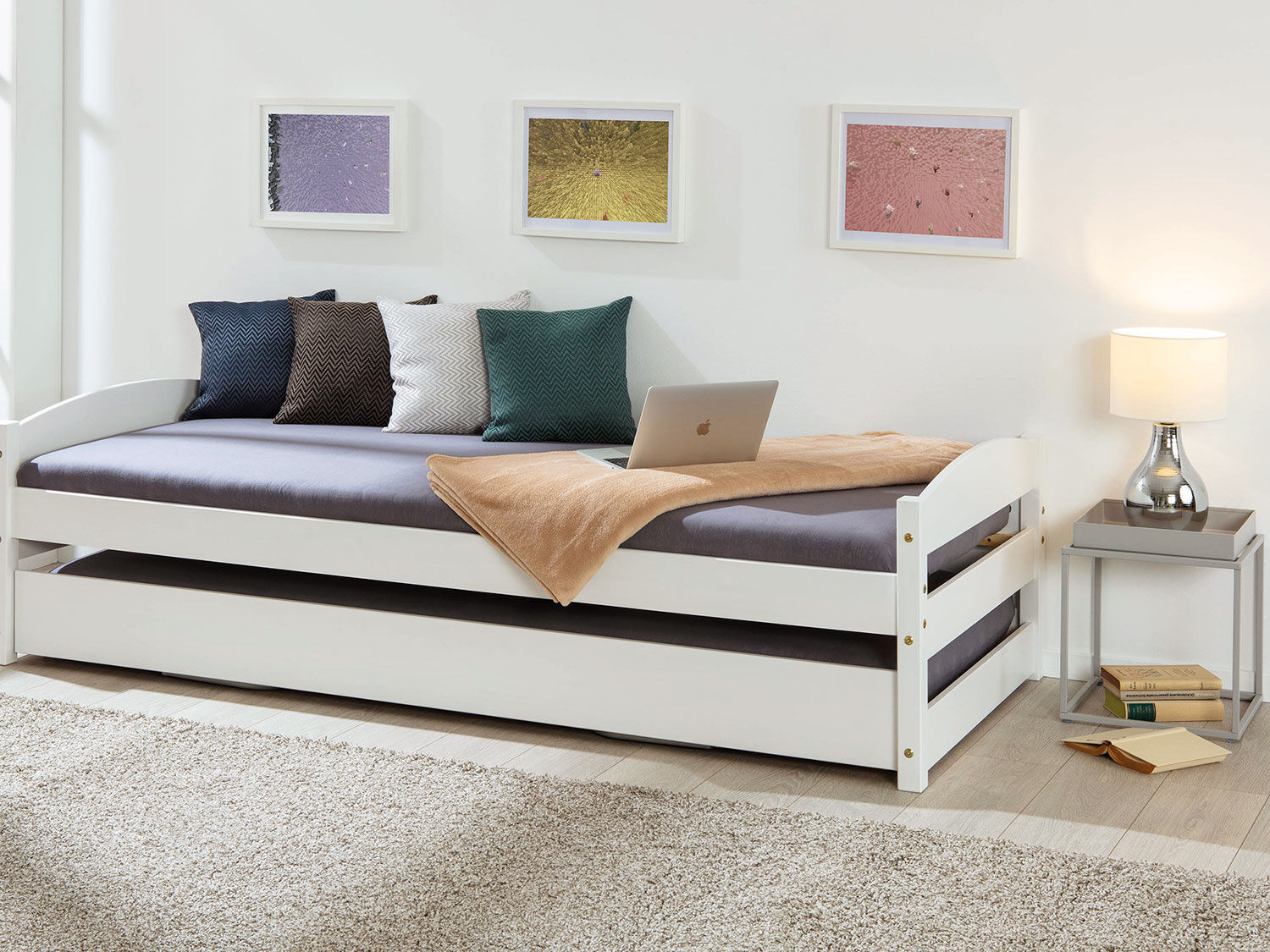 Ausziehbett aus Massivholz