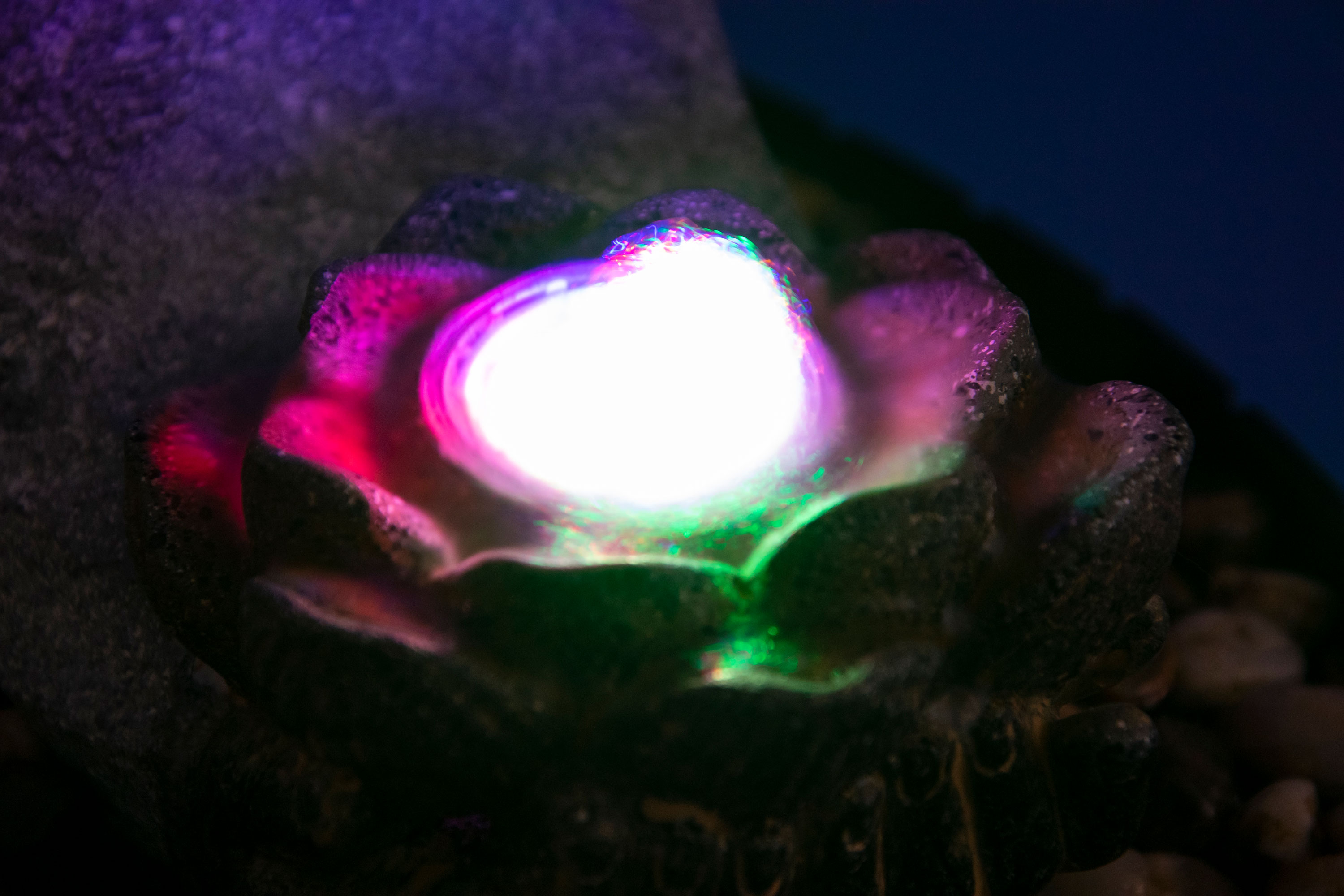 dobar Kleiner Polyresin-Brunnen m. Pumpe+Licht - versch. Ausführungen