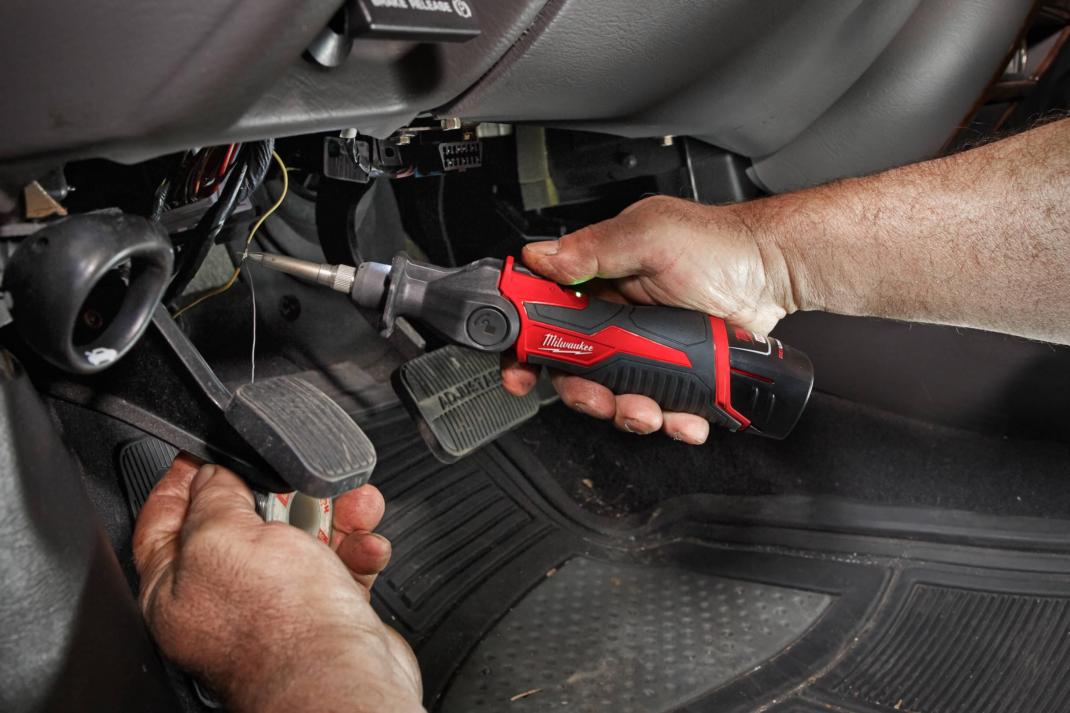 Milwaukee M12 SI-201C Accu Subcompacte Soldeerbout 12V 2.0Ah Li-Ion M12™ in koffer - 4933459761