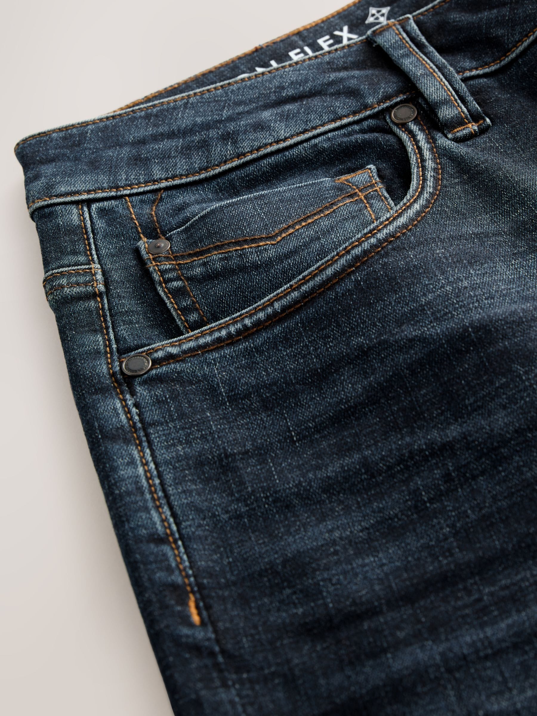 Medium-indigoblauw - Relaxed fit - Motionflex jeans