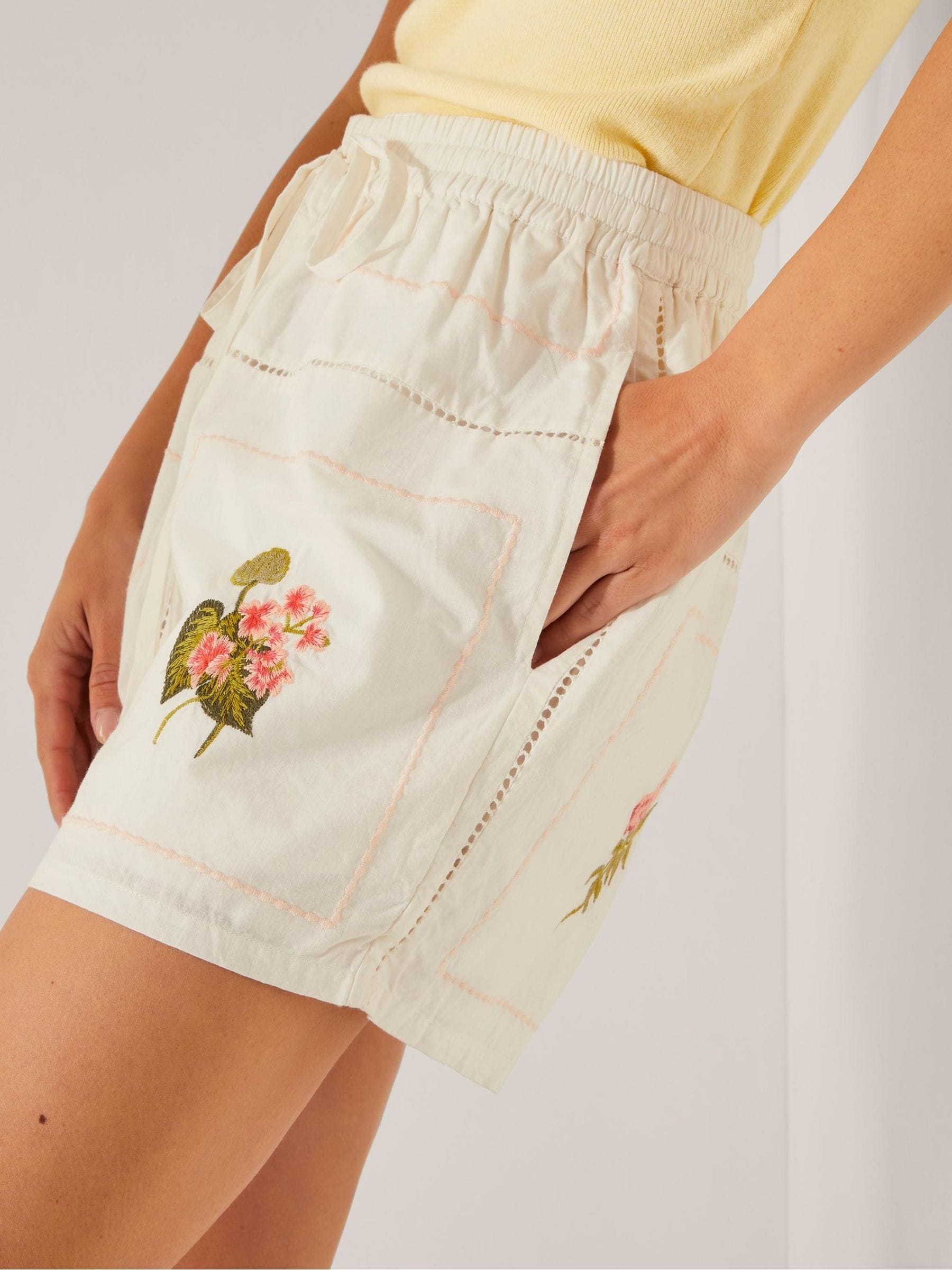 Monsoon Luna Floral Print Embroidered Shorts