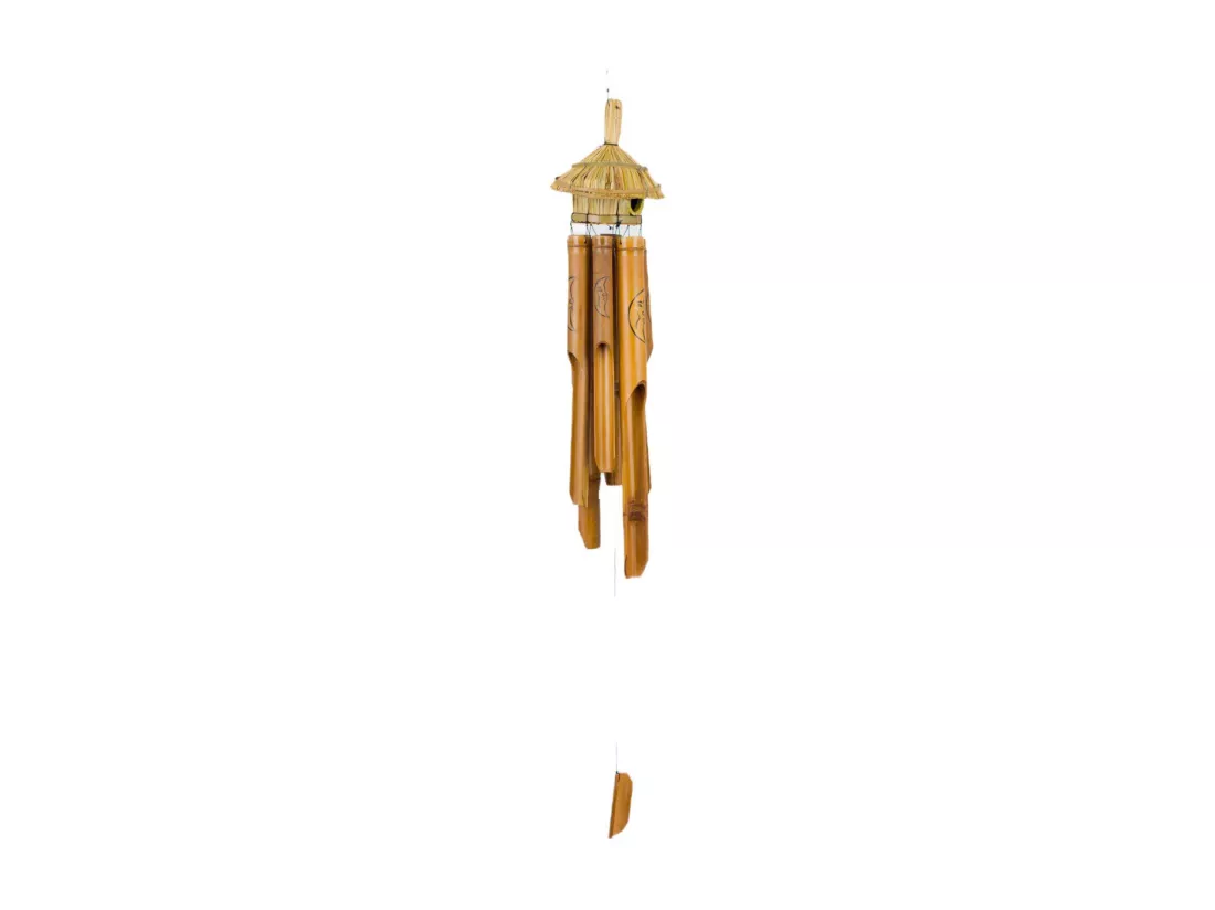 Carillon en bois avec cabane