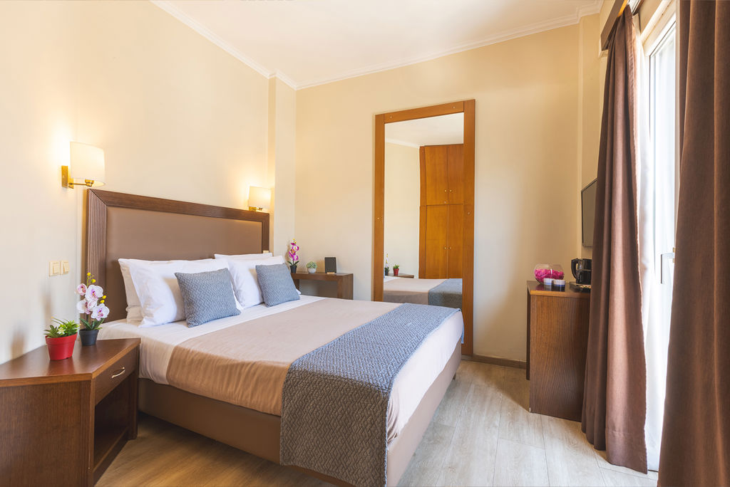 Marina Hotel Athens Logies en ontbijt - Hotel