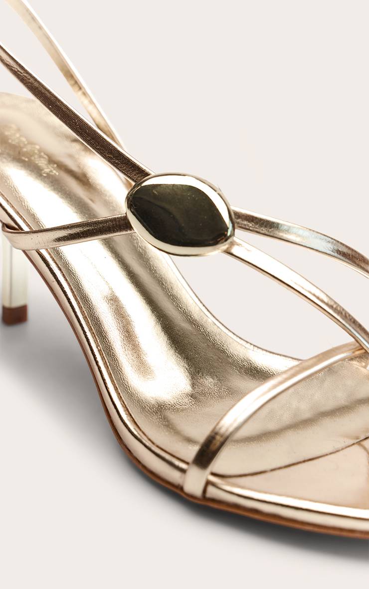 Doré Sandales À Talons Avec Brides Et Détails Ornementaux