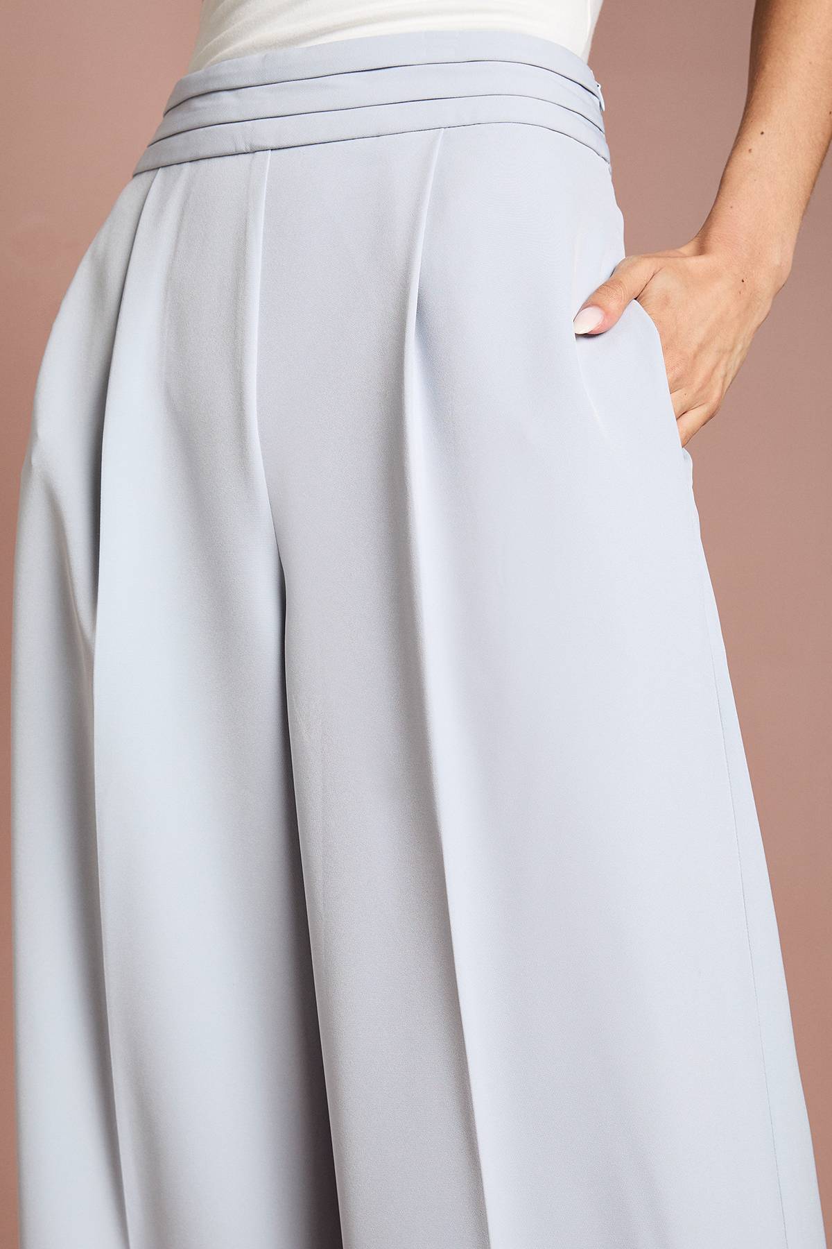 Coast Pantalon Droit En Crêpe Lisa Beige