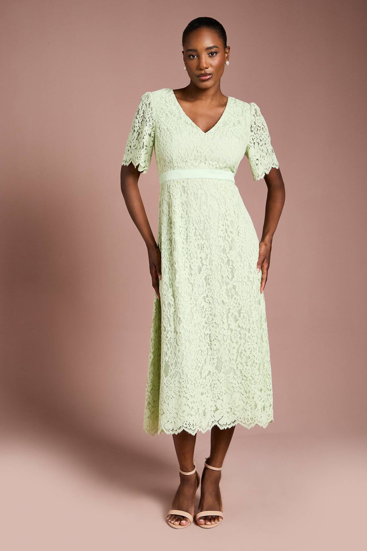 Coast Robe Midi à Manches Ange en Dentelle