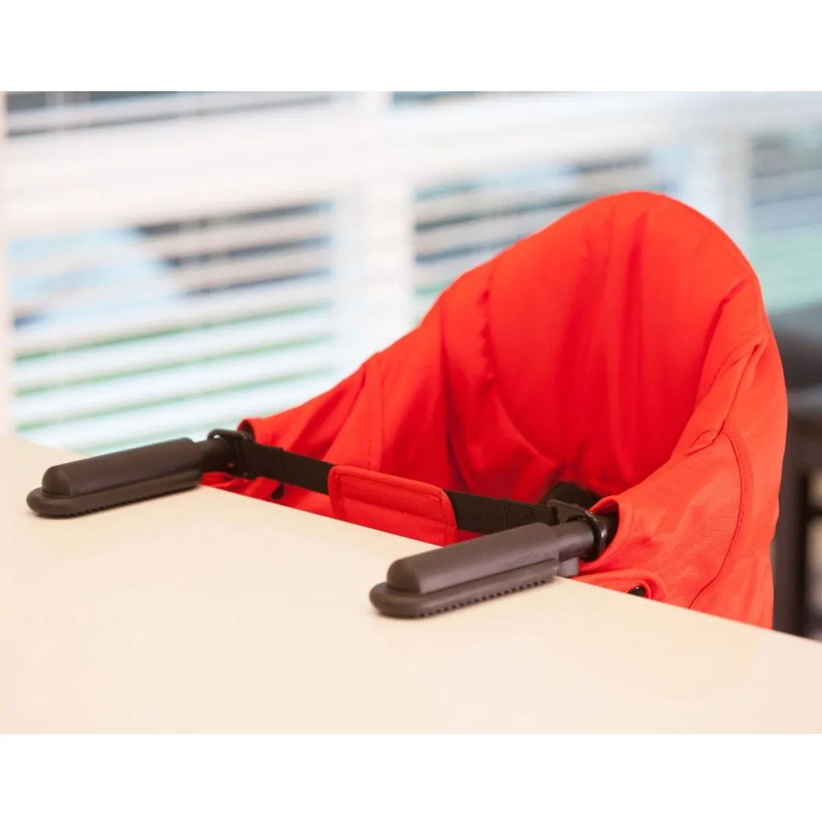 Guzzie + Guss Siège de Table Portatif Rehausseur Perch - Poivre Et Sel