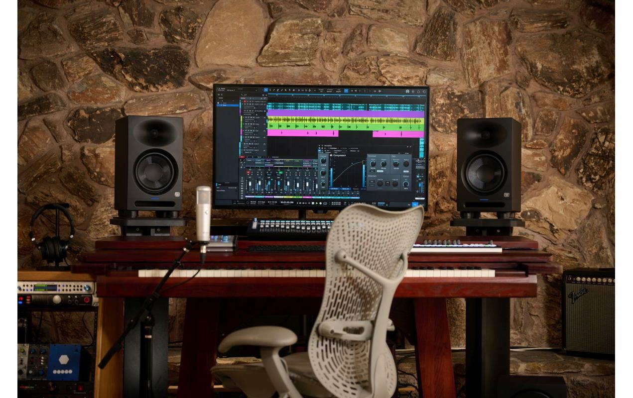 Studiomonitor Eris Studio 8 Schwarz<br>Aktive 8-Zoll 2-Wege-Studiomonitore mit EBM Wave Guide