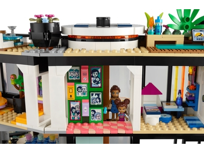 LEGO Andrea's futuristische villa (42639)