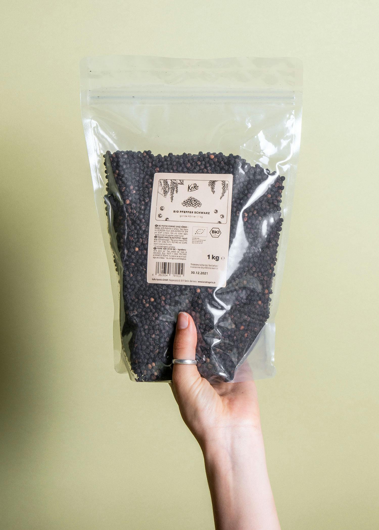 Ganze schwarze Bio Pfefferkörner 1 kg