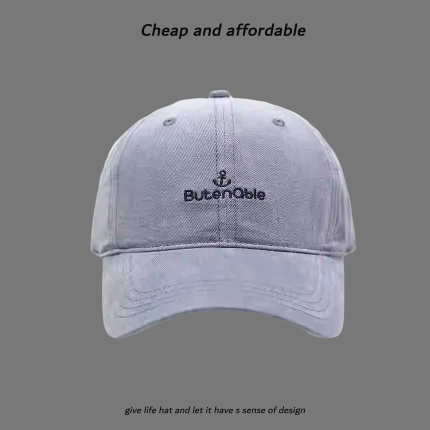 Alpha Kiss - Baseballpet met geborduurde letters