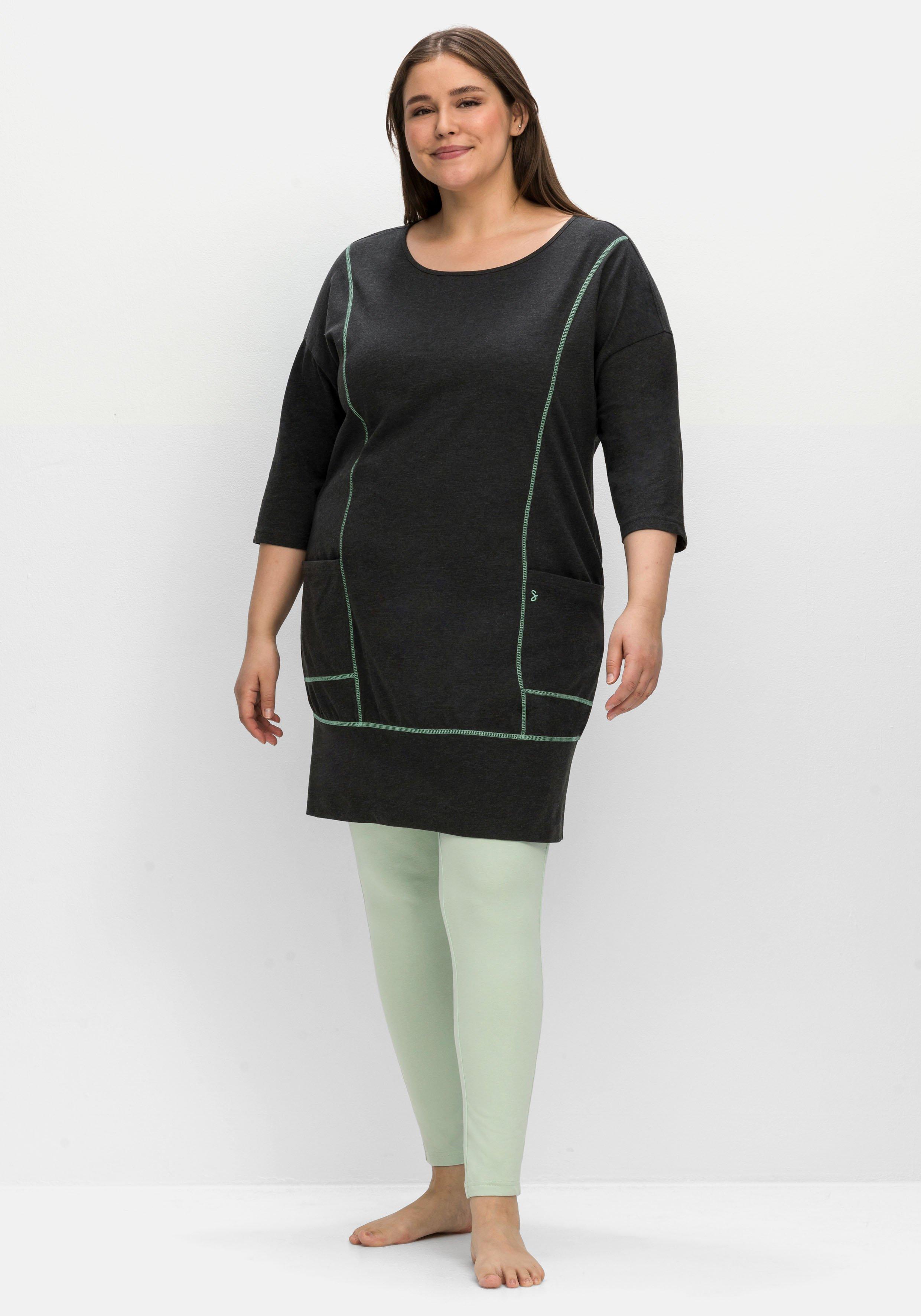 Relax-Shirtkleid mit Kontrastnähten und Saumbund