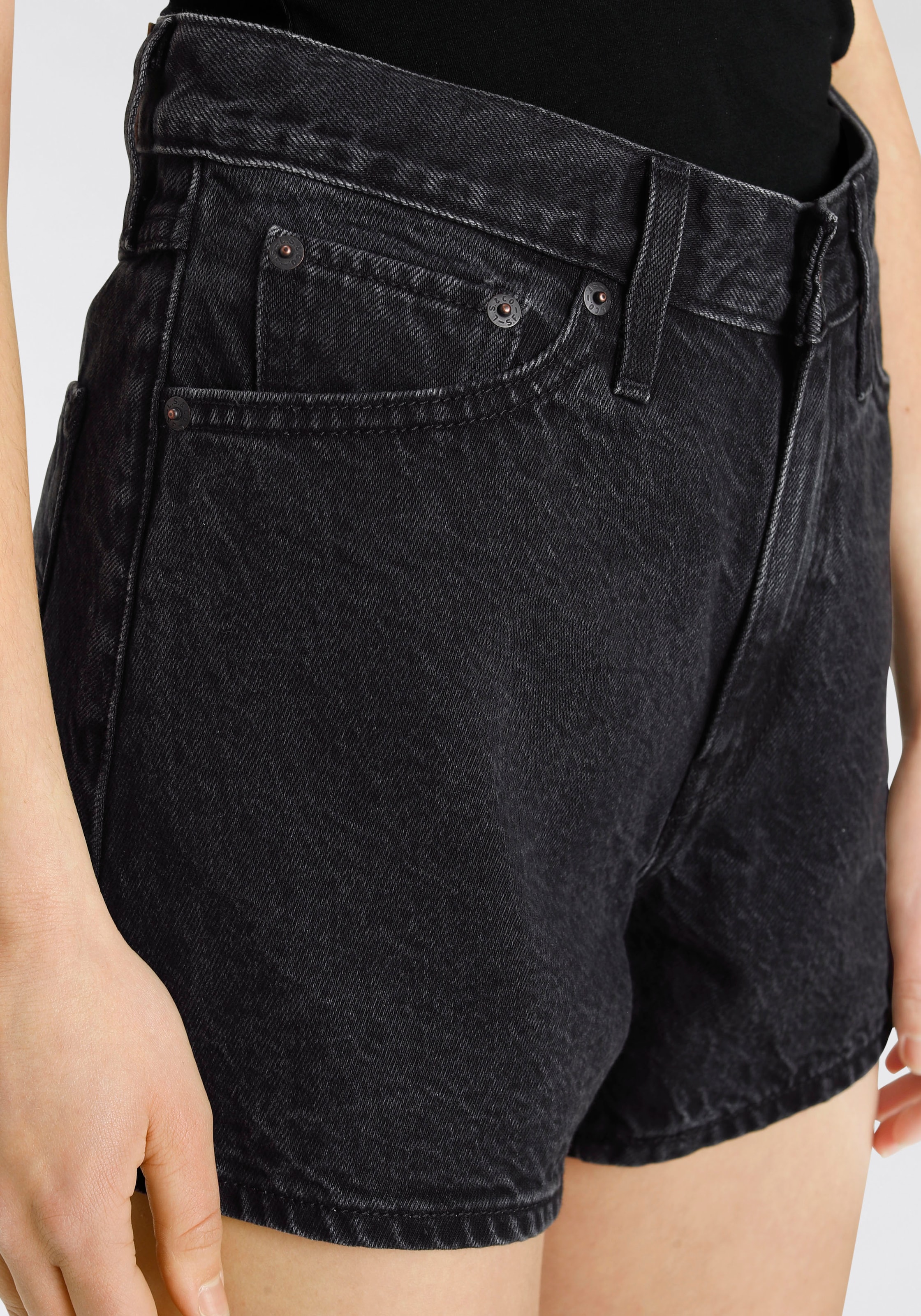 Levi's® Jeansshorts »80S MOM SHORT«, Sommerhose