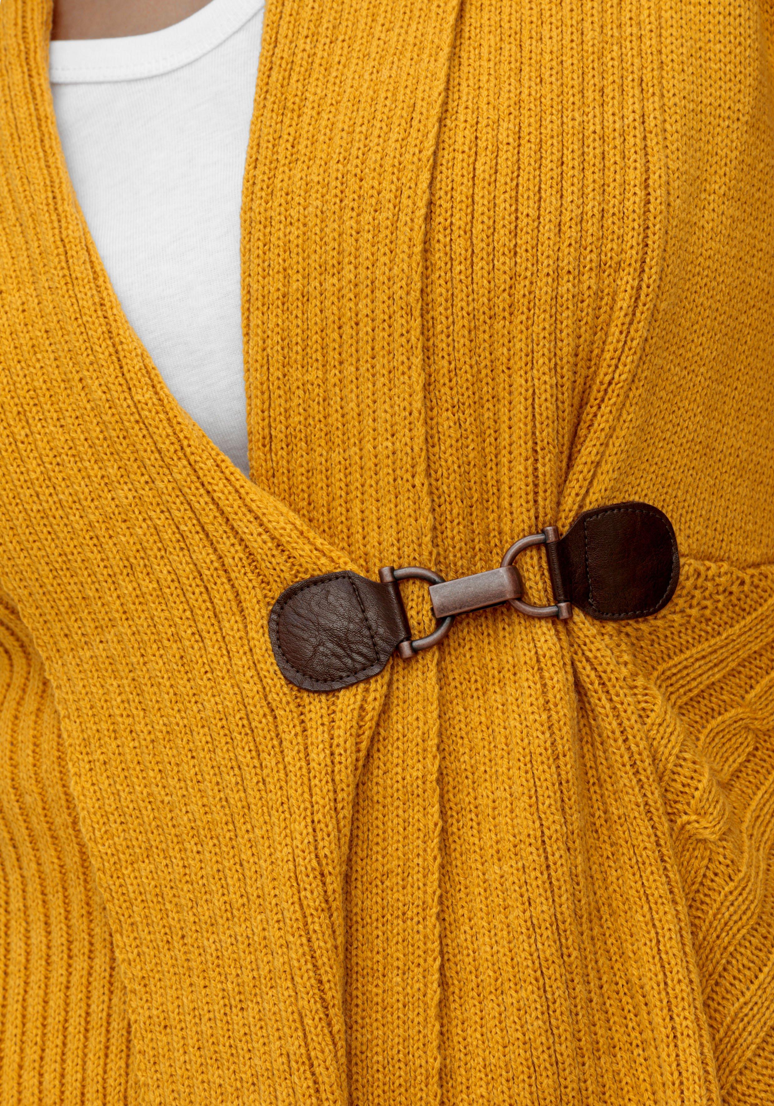 Longstrickjacke mit Schalkragen und Zipfelsaum