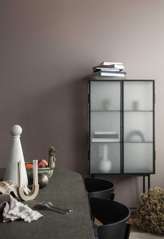 Ferm Living Herman gestoffeerde stoel donkerblauw