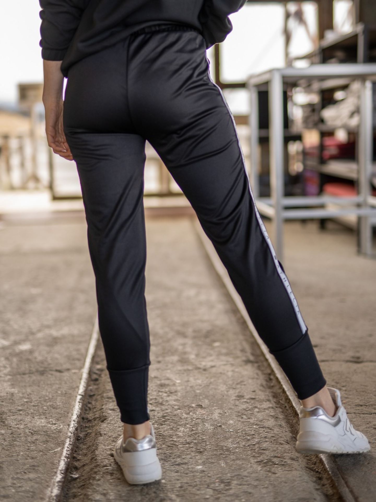 Aoma Sweat Pants