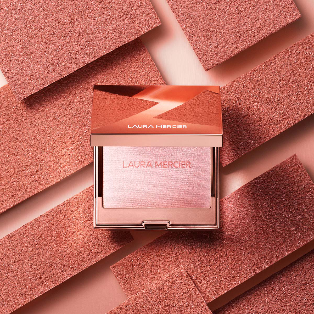 Highlighting Powder Rose Glow