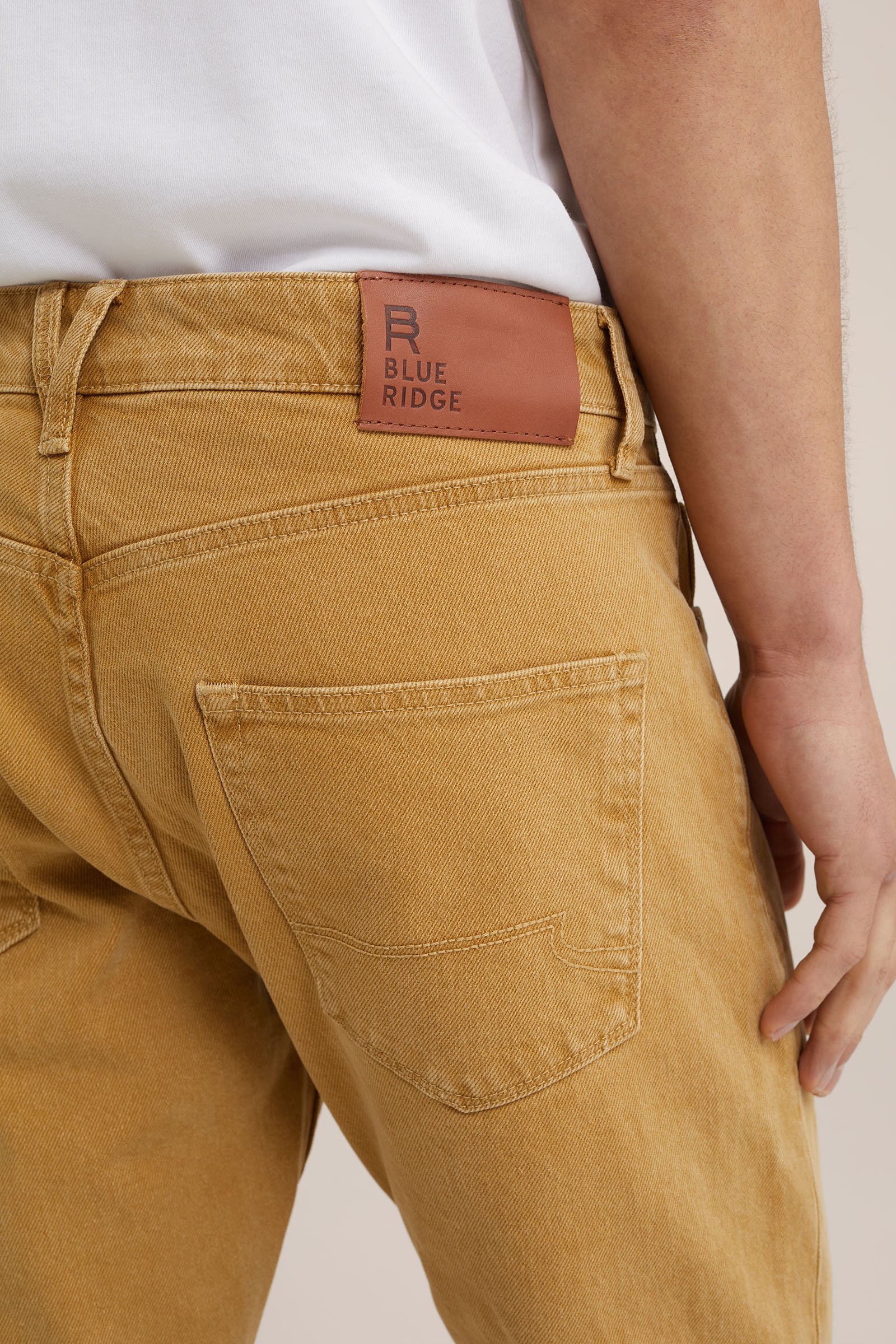 regular fit jeans met comfortstretch Blue Ridge Lichtbruin