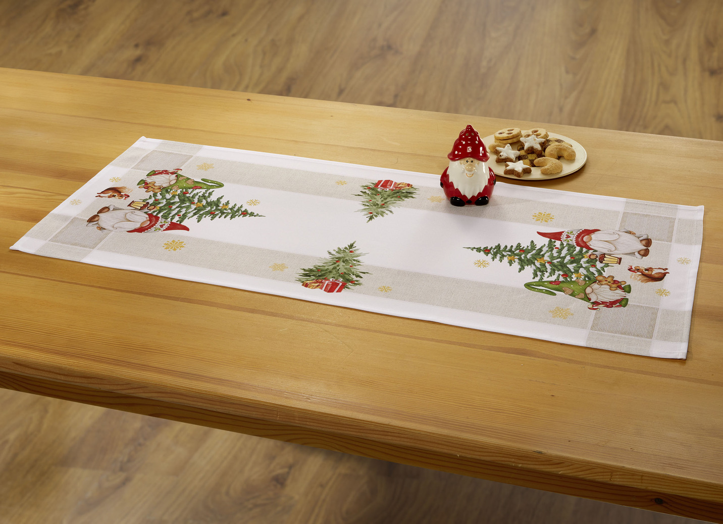 Tischdecke mit weihnachtlichem Wichtel-Dessin